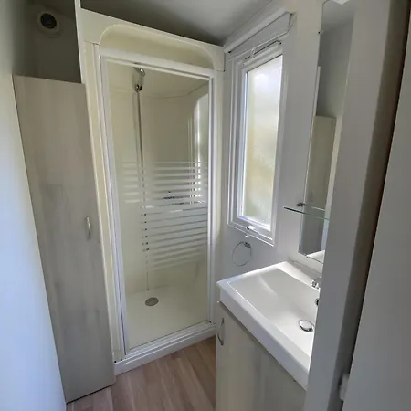Mobilhome Le Chataignier Holiday home